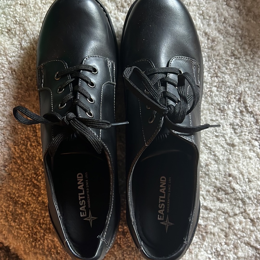 COPY - Women’s Eastland Black Casual Shoes size 11